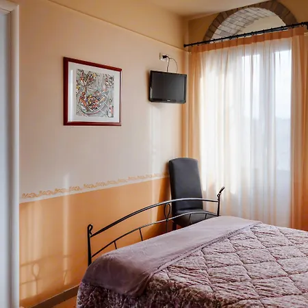 فندق مبيت وإفطار La Casa Di Tocco Tocco da Casauria