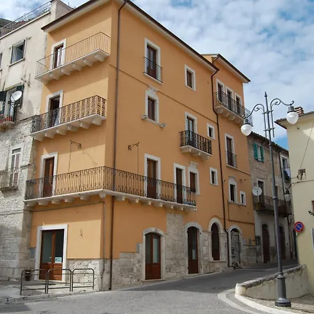 Bed & Breakfast La Casa Di Tocco 3*