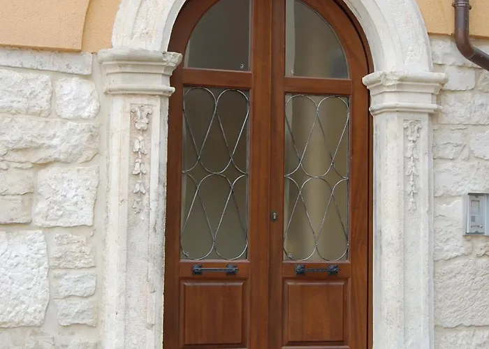 לינה וארוחת בוקר La Casa Di Tocco 3*